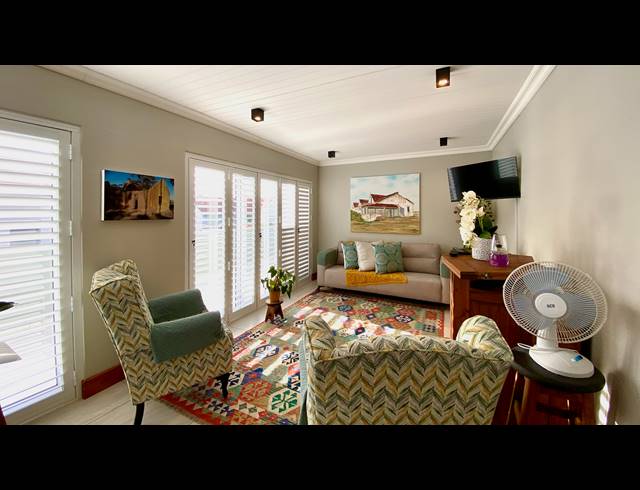 3 BEDROOM FREEHOLD FOR SALE IN PORT OWEN